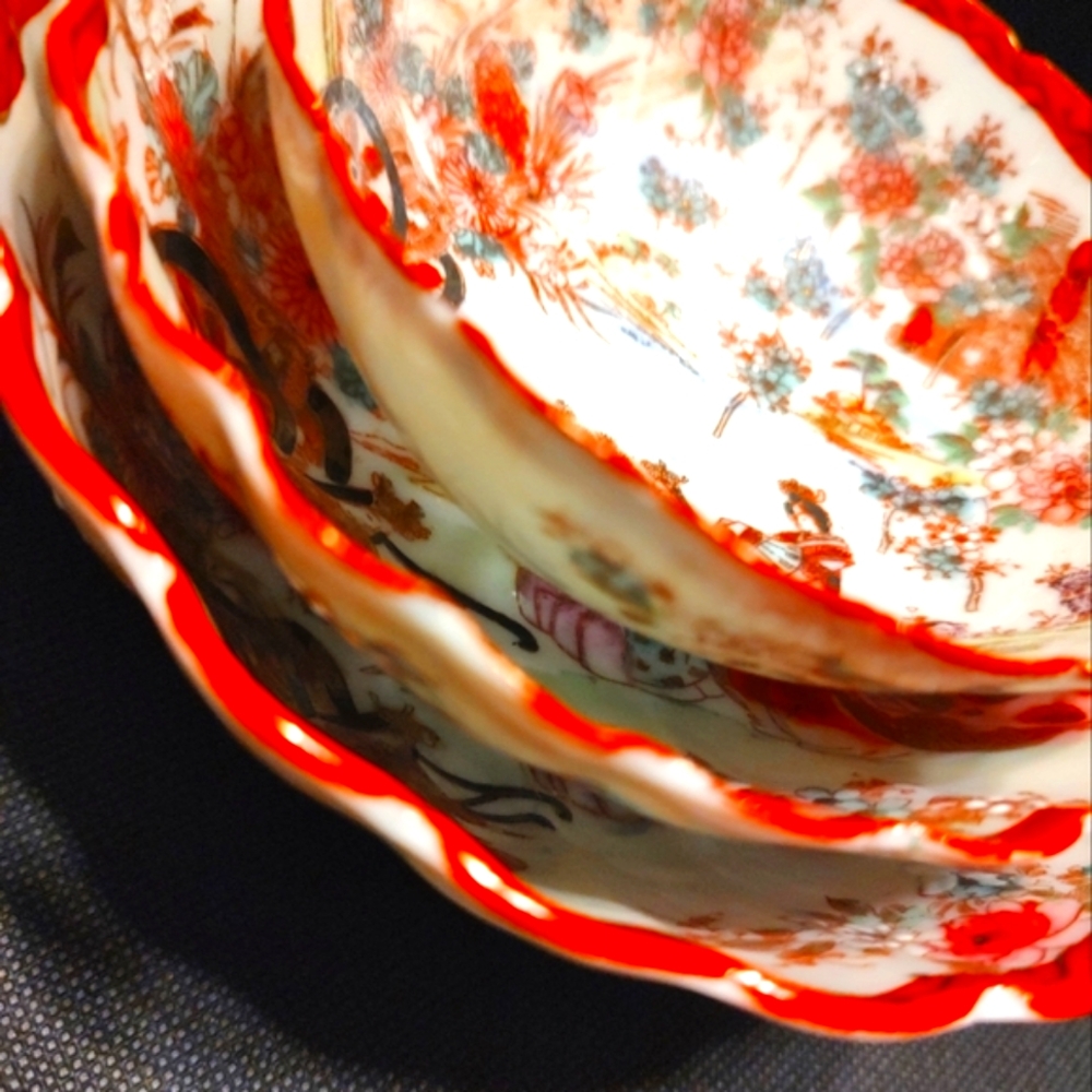 🔸⛩️🔸 Gorgeous Antique Vintage Hand Painted Japanese Porcelain Nesting Bowl Set - Picture 6 of 16